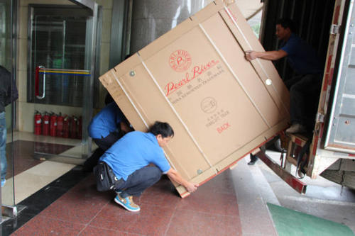 古城钢琴贵重工艺品无忧运